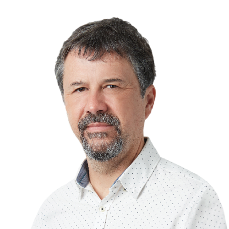 Headshot of José Miguel García