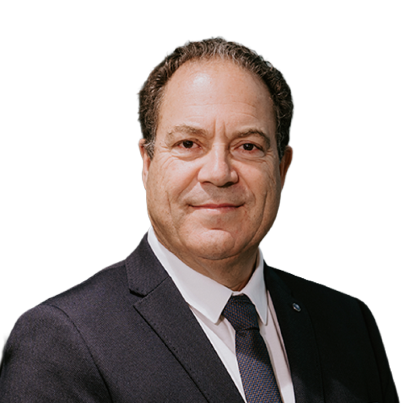 Headshot of Andrés Obrecht