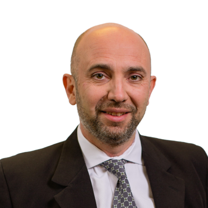 Headshot of Walter Rolando Curadelli